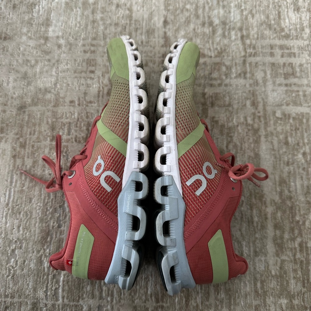 On Clouds 5 Running Sneaker Size 8 - image 3